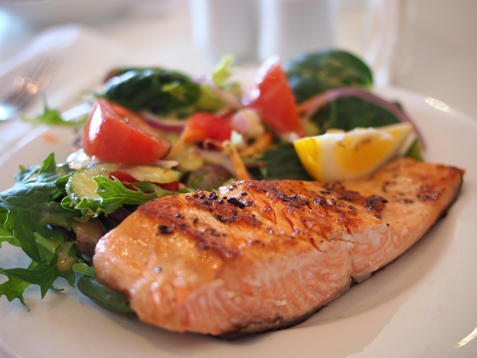 salmon with lemon